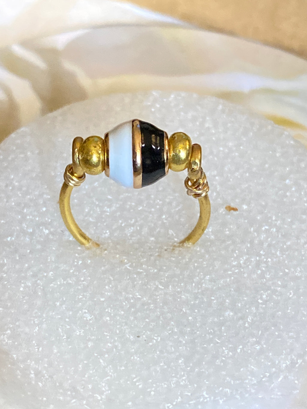 Hand Made Wire Ring White/Black Bead