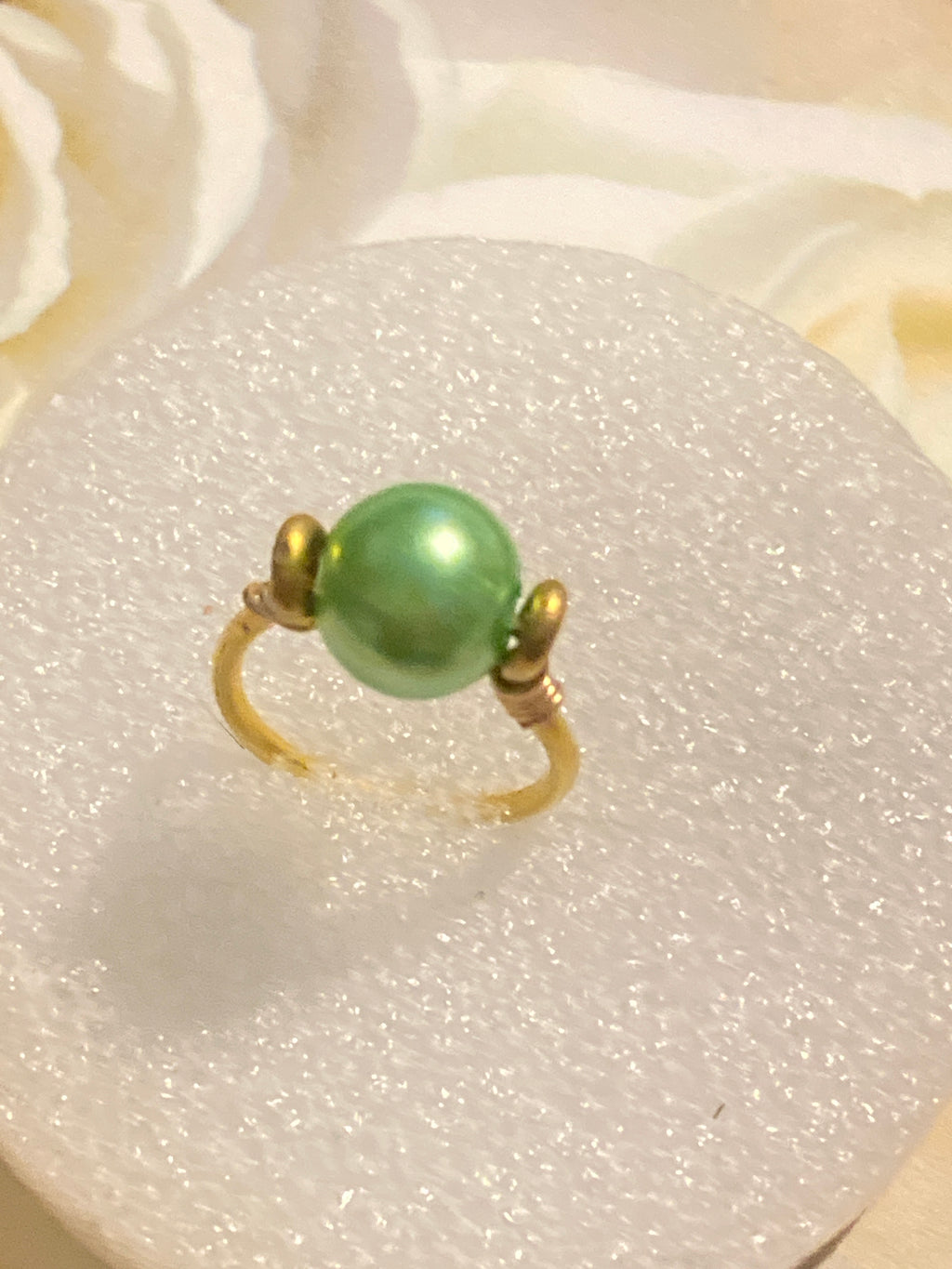 Hand Made Wire Ring Green Pearl Bead