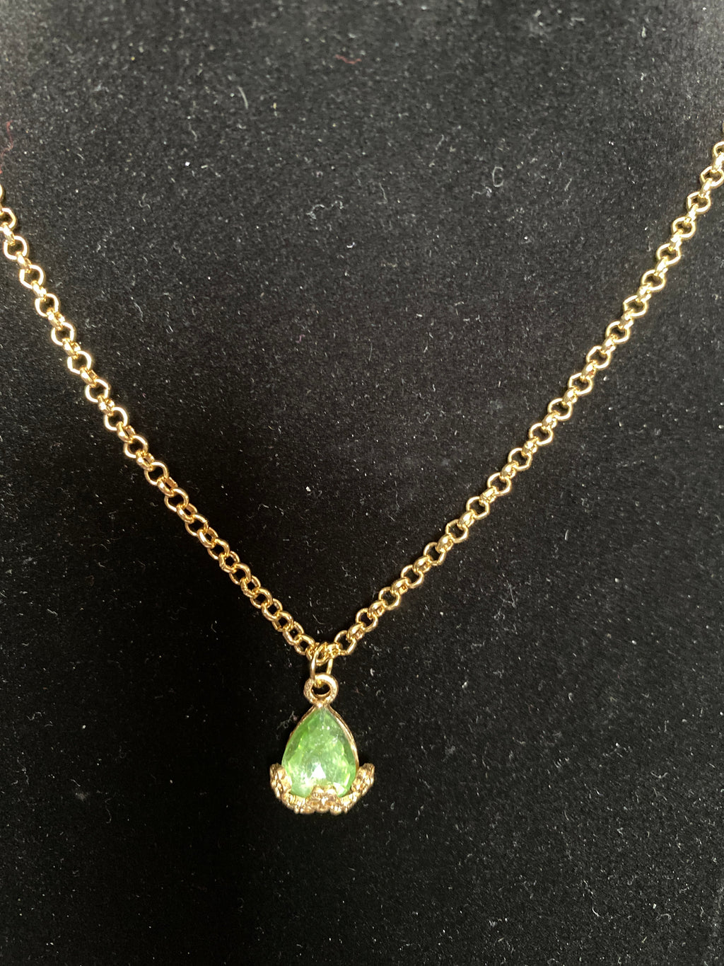 Green Rhinestone pendant gold tone necklace