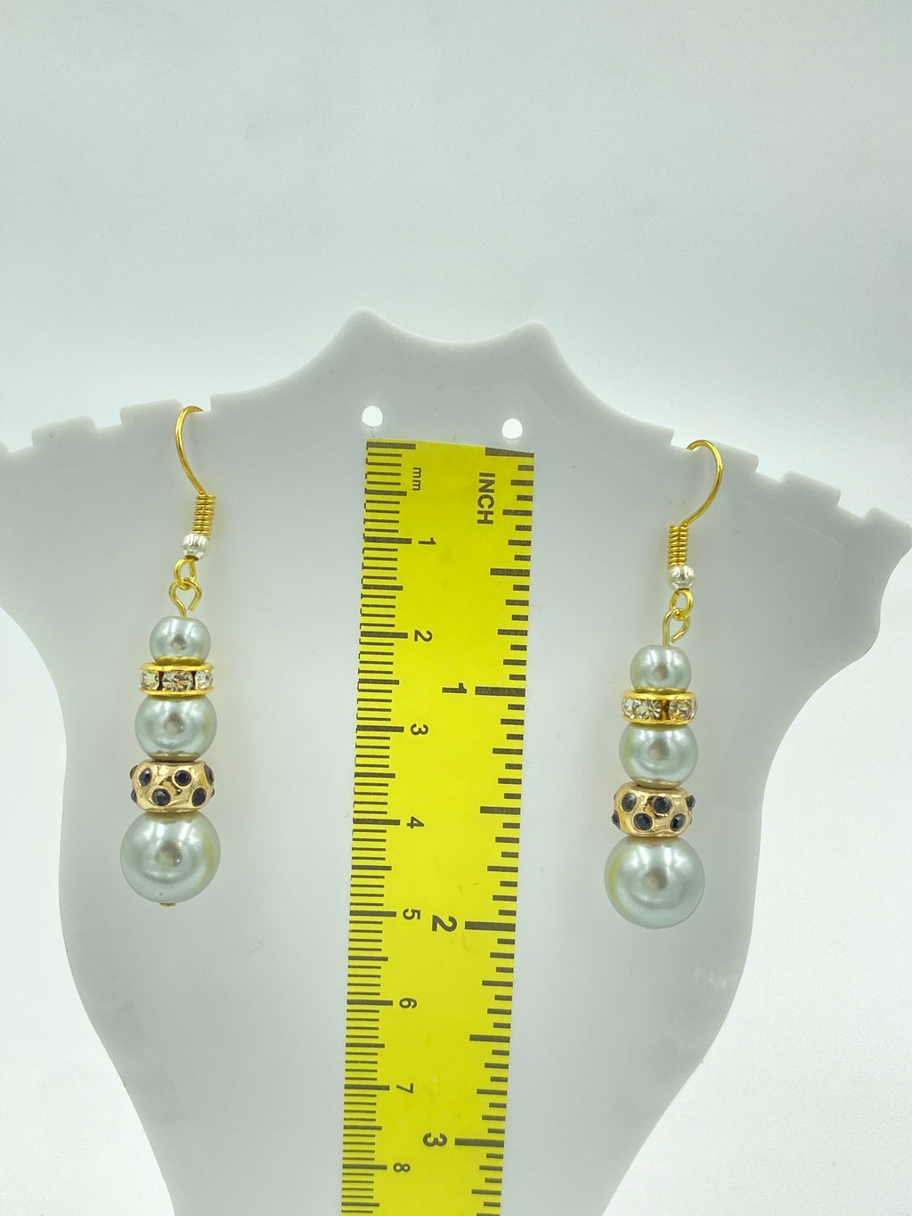 Hook Earrings Elegant Pearls and Rhinestones