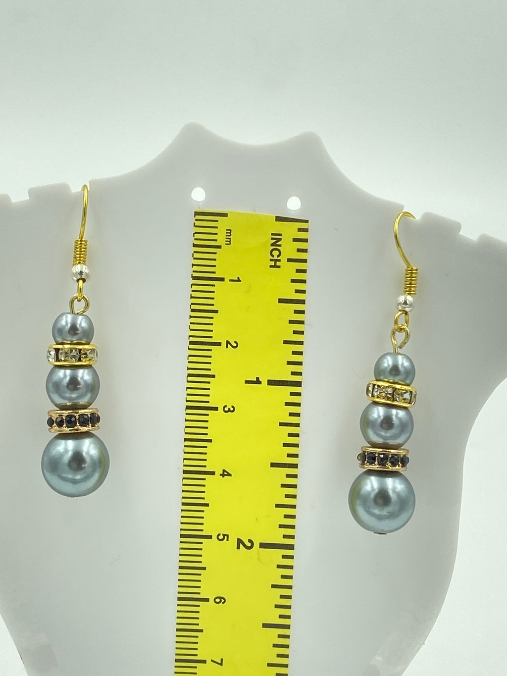 Hook Earrings Elegant Pearls and Rhinestones